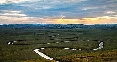 《火炬之光：无限》新CG预告 近期开启封闭测试